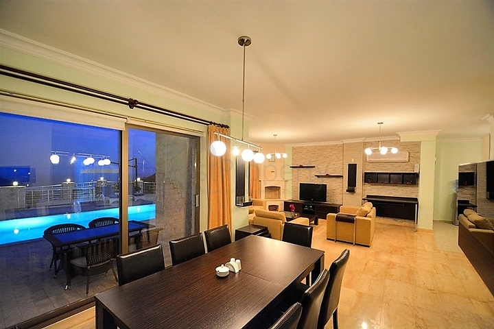 Мебльована вілла в атмосферному Калкані