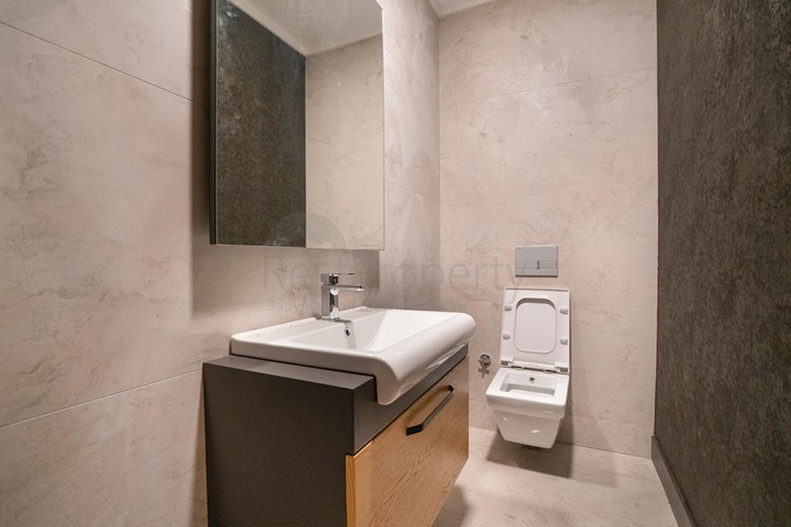 Бізнес-центр в районі, що розвивається Оба