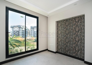 Бізнес-центр в районі, що розвивається Оба