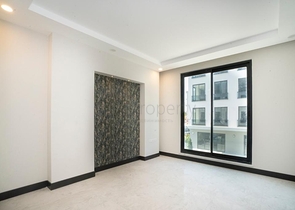 Бізнес-центр в районі, що розвивається Оба