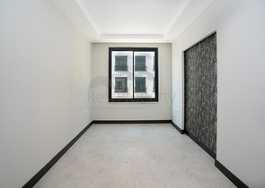 Бізнес-центр в районі, що розвивається Оба