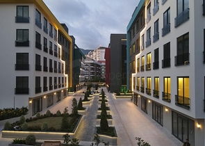 Бізнес-центр в районі, що розвивається Оба