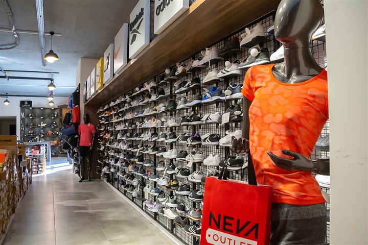 Торгові приміщення в районі Окурджалар