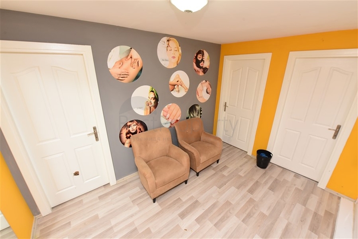 Комерційне приміщення в самому центрі Аланії