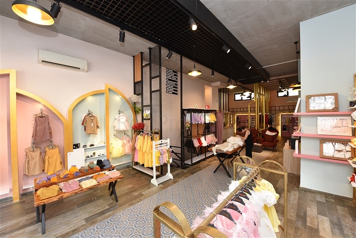 Комерційне приміщення в самому центрі Аланії