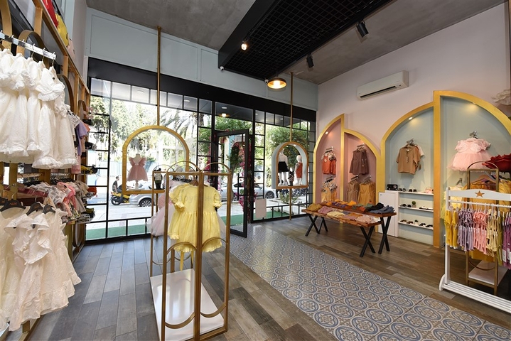 Комерційне приміщення в самому центрі Аланії