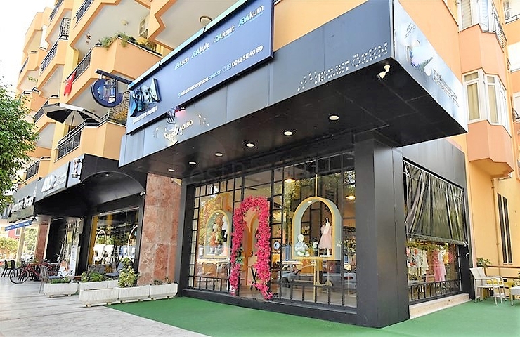 Комерційне приміщення в самому центрі Аланії