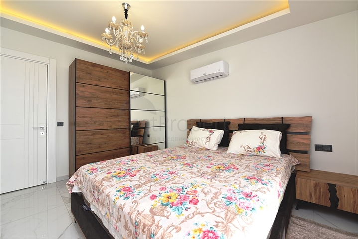 Пентхаус 2 + 1 на оренду в районі пляжу Клеопатри