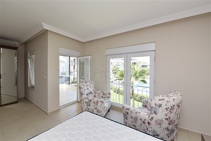 Просторий Дуплекс 3 + 1 в районі Турклер