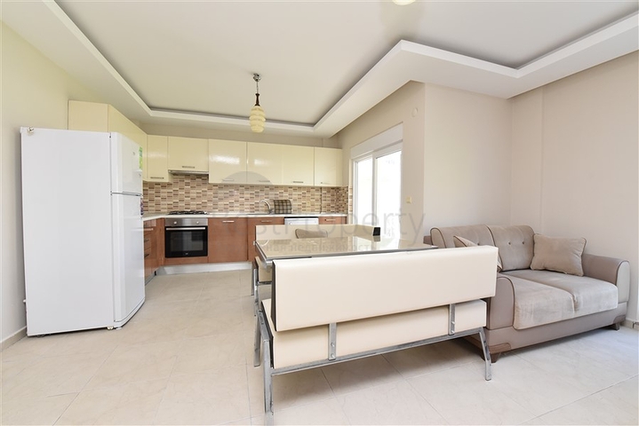 Просторий Дуплекс 3 + 1 в районі Турклер