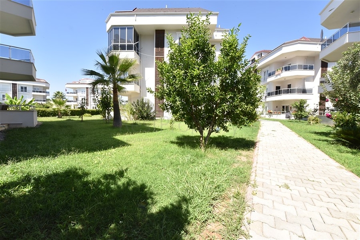 Просторий Дуплекс 3 + 1 в районі Турклер