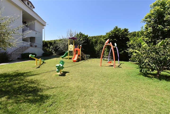 Просторий Дуплекс 3 + 1 в районі Турклер