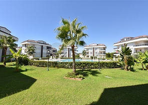 Просторий Дуплекс 3 + 1 в районі Турклер