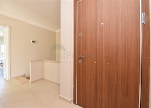 Просторий Дуплекс 3 + 1 в районі Турклер