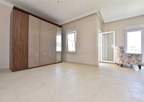 Просторий Дуплекс 3 + 1 в районі Турклер