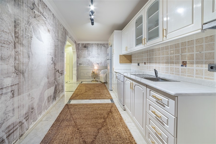 Квартира 2 + 1 в 300 м від моря в районі Махмутлар