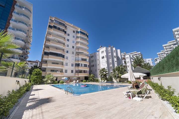 Квартира 2 + 1 в 300 м від моря в районі Махмутлар