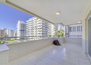 Квартира 2 + 1 в 300 м від моря в районі Махмутлар