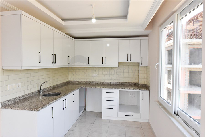 Великий пентхаус 4 + 1 площею 165 м2