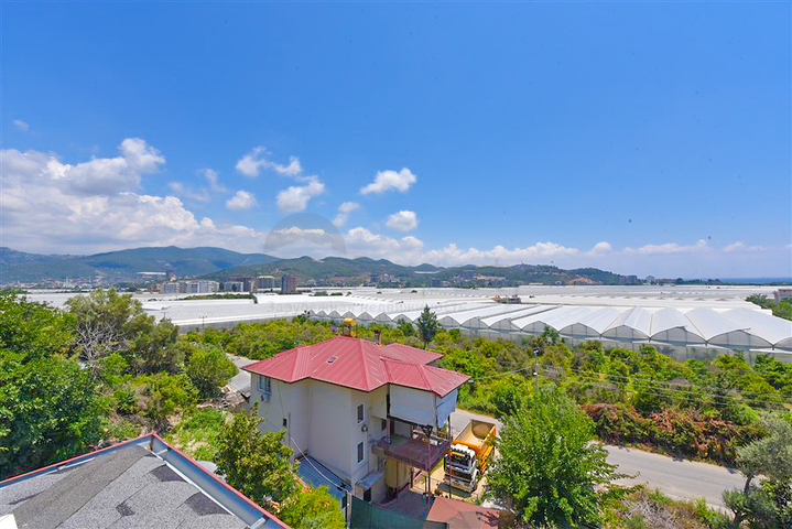 Великий пентхаус 4 + 1 площею 165 м2