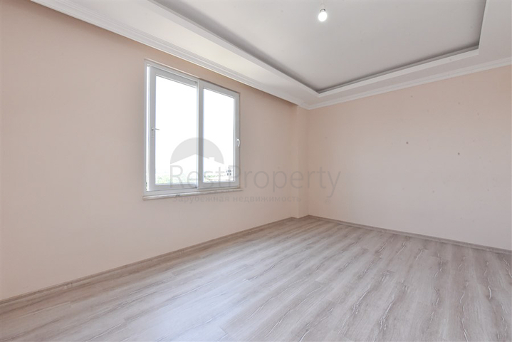 Великий пентхаус 4 + 1 площею 165 м2