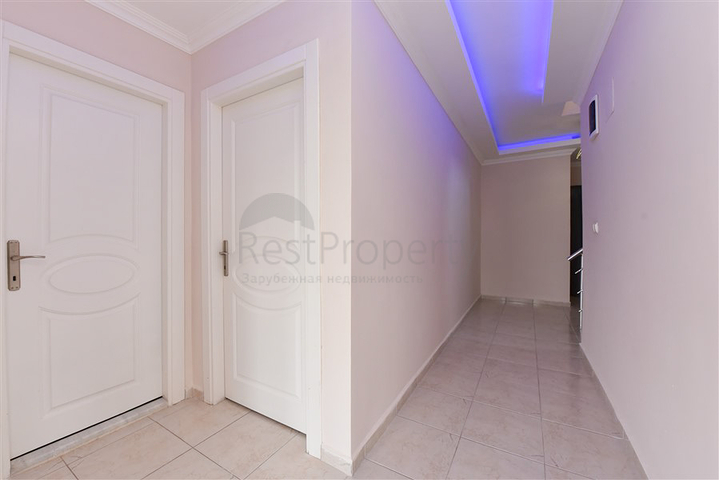 Великий пентхаус 4 + 1 площею 165 м2