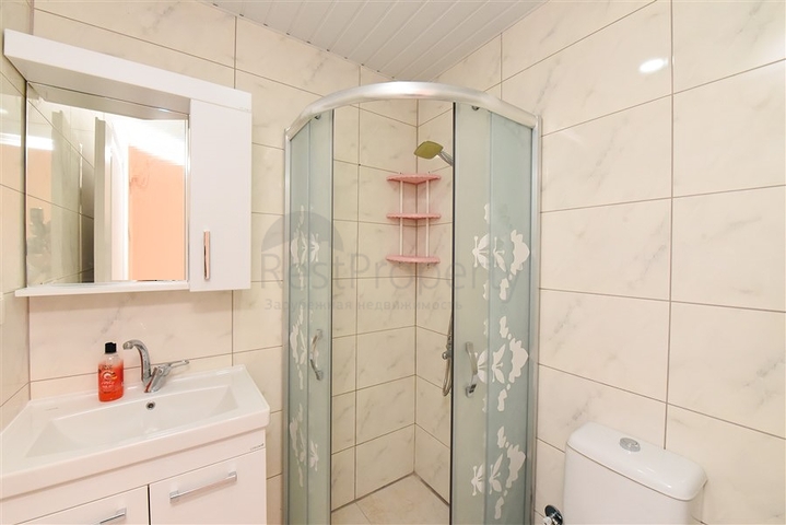 Великий пентхаус 4 + 1 площею 165 м2