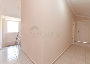 Великий пентхаус 4 + 1 площею 165 м2