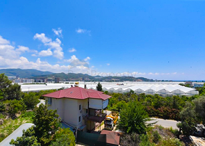 Великий пентхаус 4 + 1 площею 165 м2