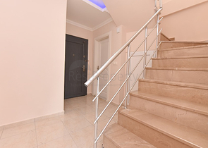 Великий пентхаус 4 + 1 площею 165 м2