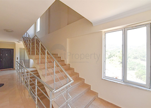 Великий пентхаус 4 + 1 площею 165 м2