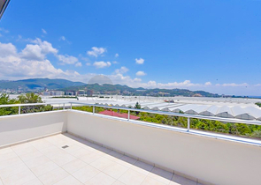 Великий пентхаус 4 + 1 площею 165 м2