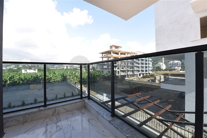 Комерційне приміщення з виходом на центральну вулицю району Каргиджак 