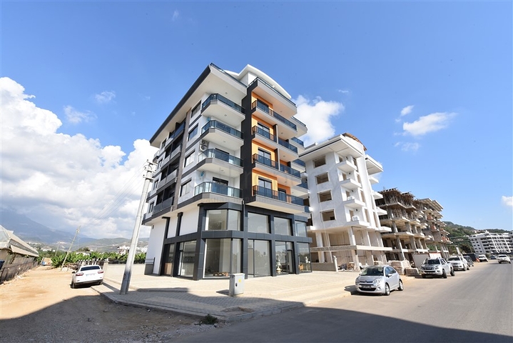 Комерційне приміщення з виходом на центральну вулицю району Каргиджак 