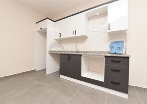 Комерційне приміщення з виходом на центральну вулицю району Каргиджак 