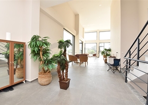 Комерційне приміщення з виходом на центральну вулицю району Каргиджак 