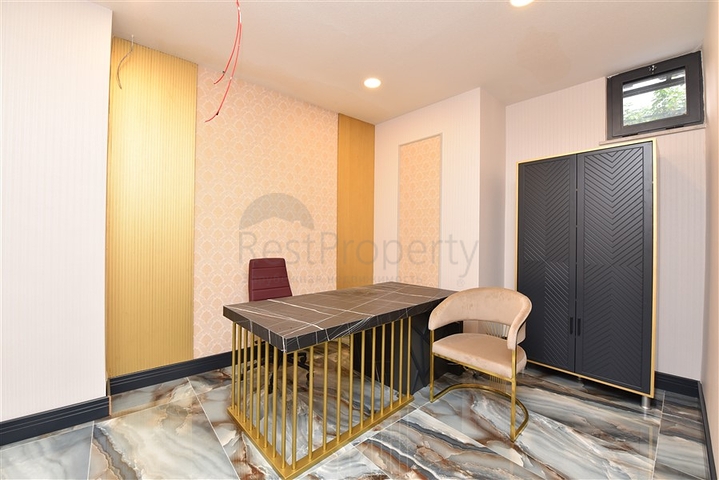 Комерційне приміщення в центрі Махмутлара