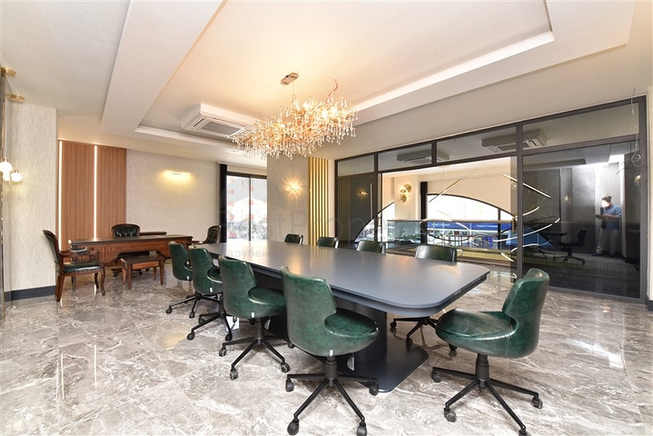 Комерційне приміщення в центрі Махмутлара