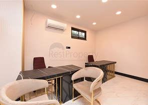 Комерційне приміщення в центрі Махмутлара