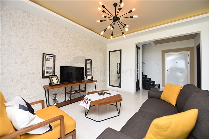 Садовий дуплекс в одному з кращих комплексів в районі Каргыджак