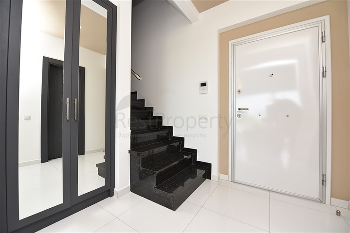 Садовий дуплекс в одному з кращих комплексів в районі Каргыджак