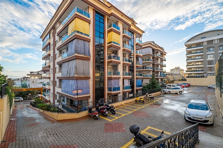 Великий пентхаус від власника плануванням 4+1 в районі Джікджіллі