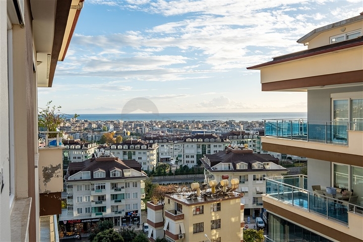 Великий пентхаус від власника плануванням 4+1 в районі Джікджіллі