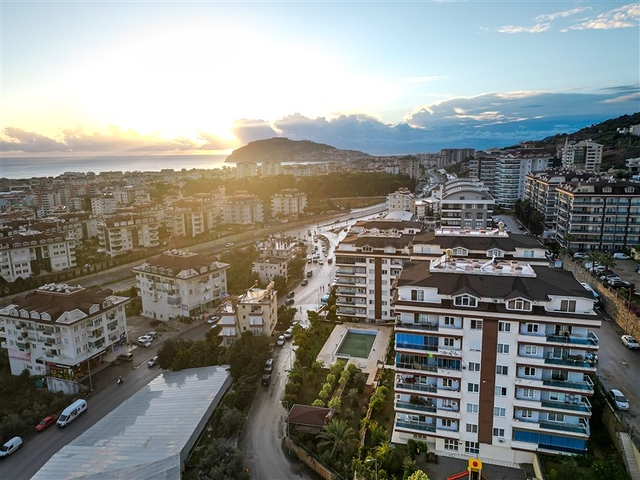 Великий пентхаус від власника плануванням 4+1 в районі Джікджіллі