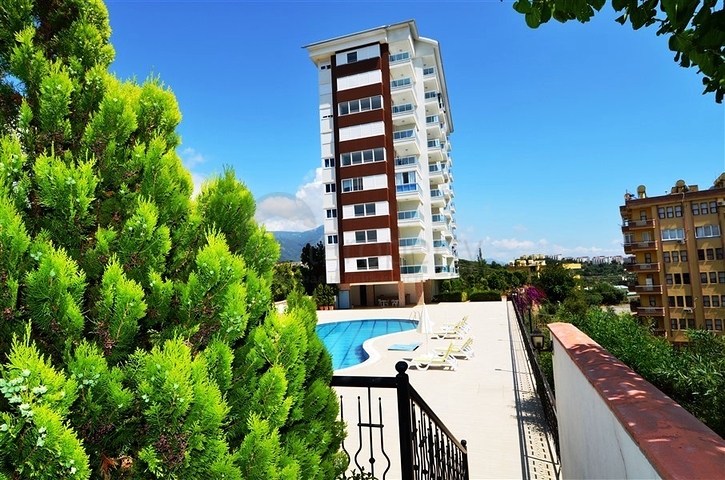 Пентхаус з панорамним видом на море в районі Тосмур