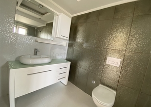 Пентхаус з панорамним видом на море в районі Тосмур