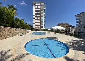 Пентхаус з панорамним видом на море в районі Тосмур