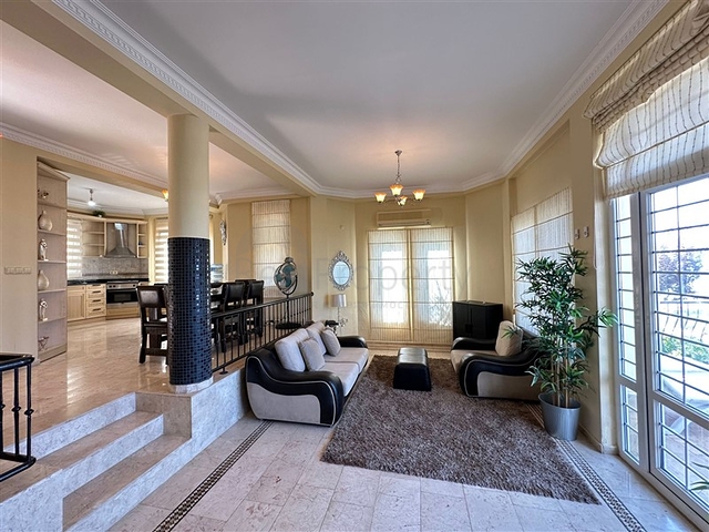 Вілла 4 + 1 в елітному районі Каргиджак 