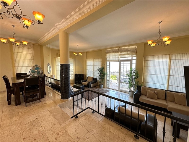 Вілла 4 + 1 в елітному районі Каргиджак 