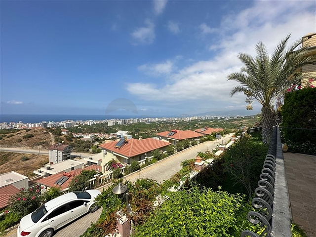 Вілла 4 + 1 в елітному районі Каргиджак 